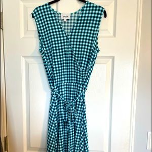 Poly-knit A-line dress with belt. Turquoise Checkered Print